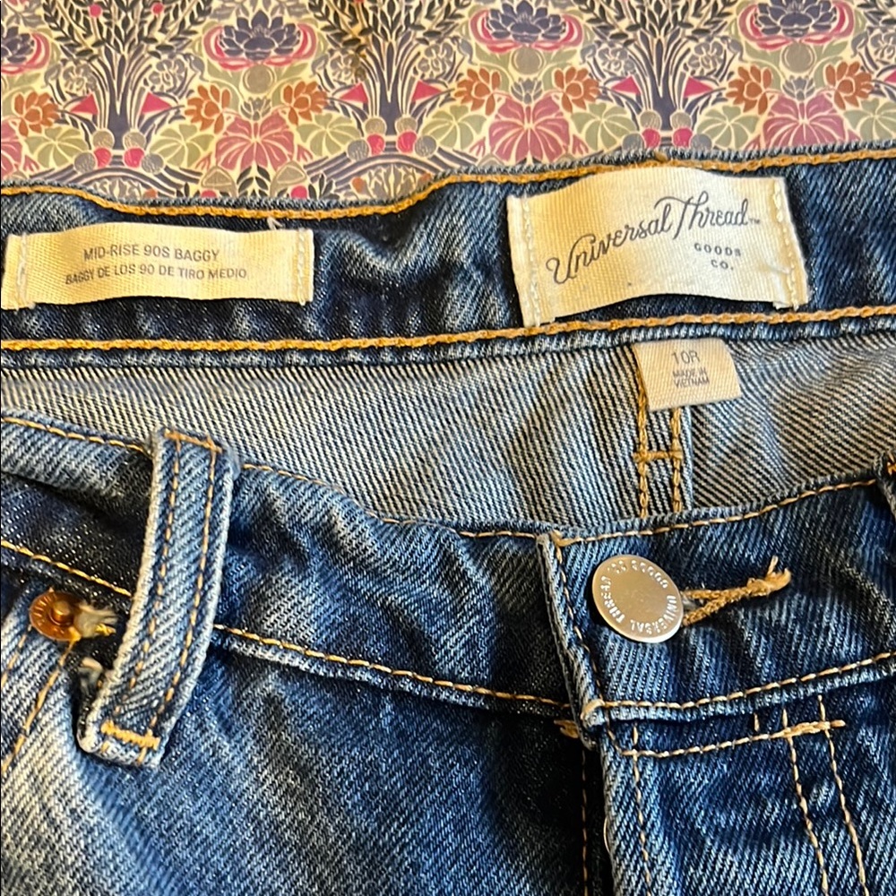 Universal Thread mid-rise baggie jeans size 10R